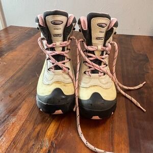 Columbia Bugabootres Womens 9.5 Winter Boots 200g Thinsulate Pink BL1231-144